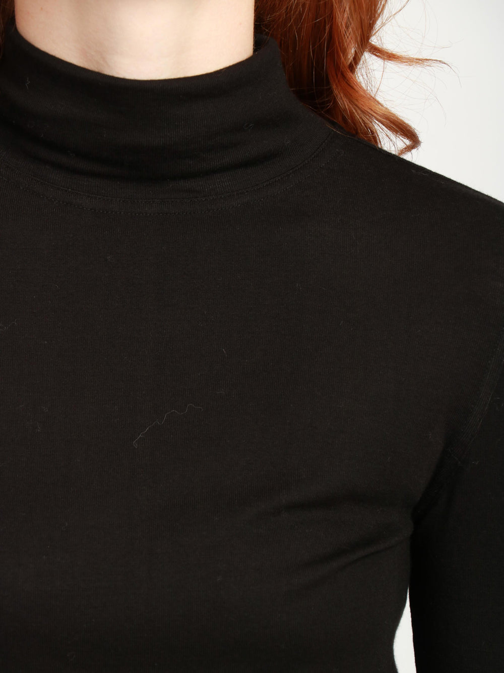 ABSOLUT CASHMERE Maglia in Misto Lana Nera con Collo Alto Nero