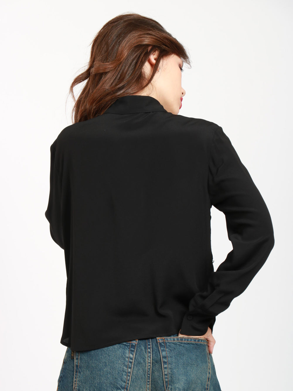 Camicia in Misto Seta Nera con Dettagli