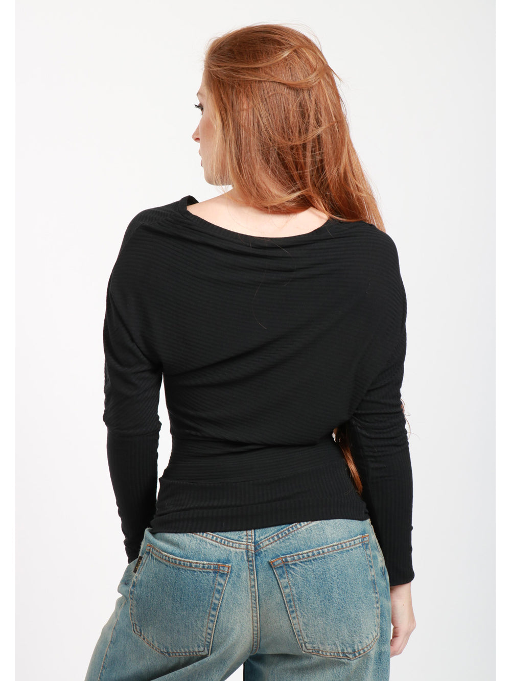 Maglia in Misto Seta Nera con Drappeggio