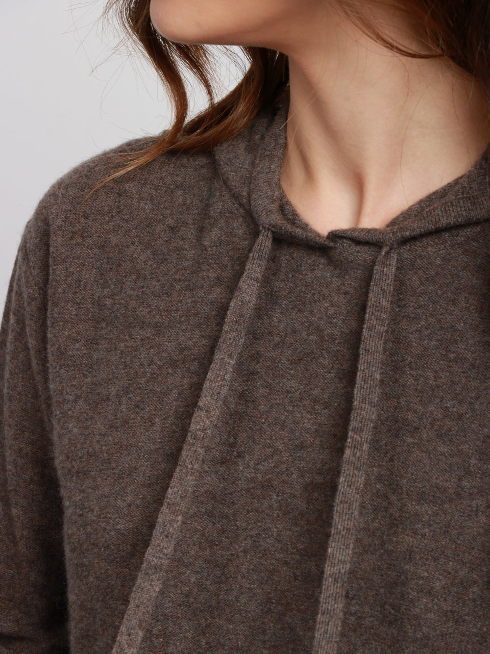 ABSOLUT CASHMERE Felpa Emma in Maglia in Misto Cashmere Tortora Legno