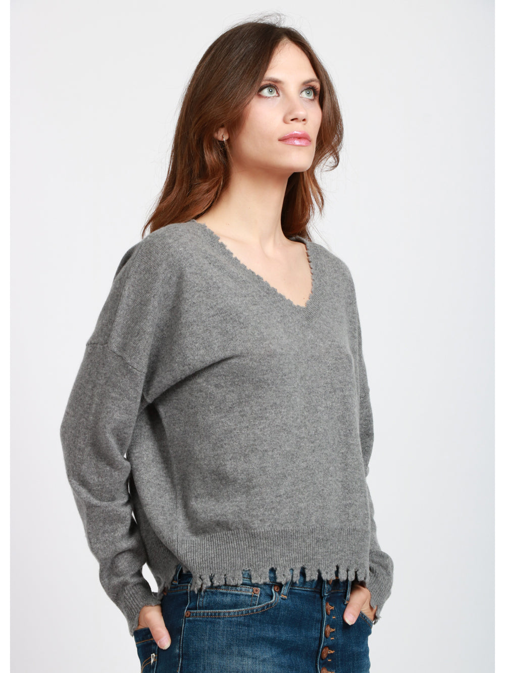 ABSOLUT CASHMERE Maglia Mia in Cashmere Grigia con Scollo a V e Rotture Grigio
