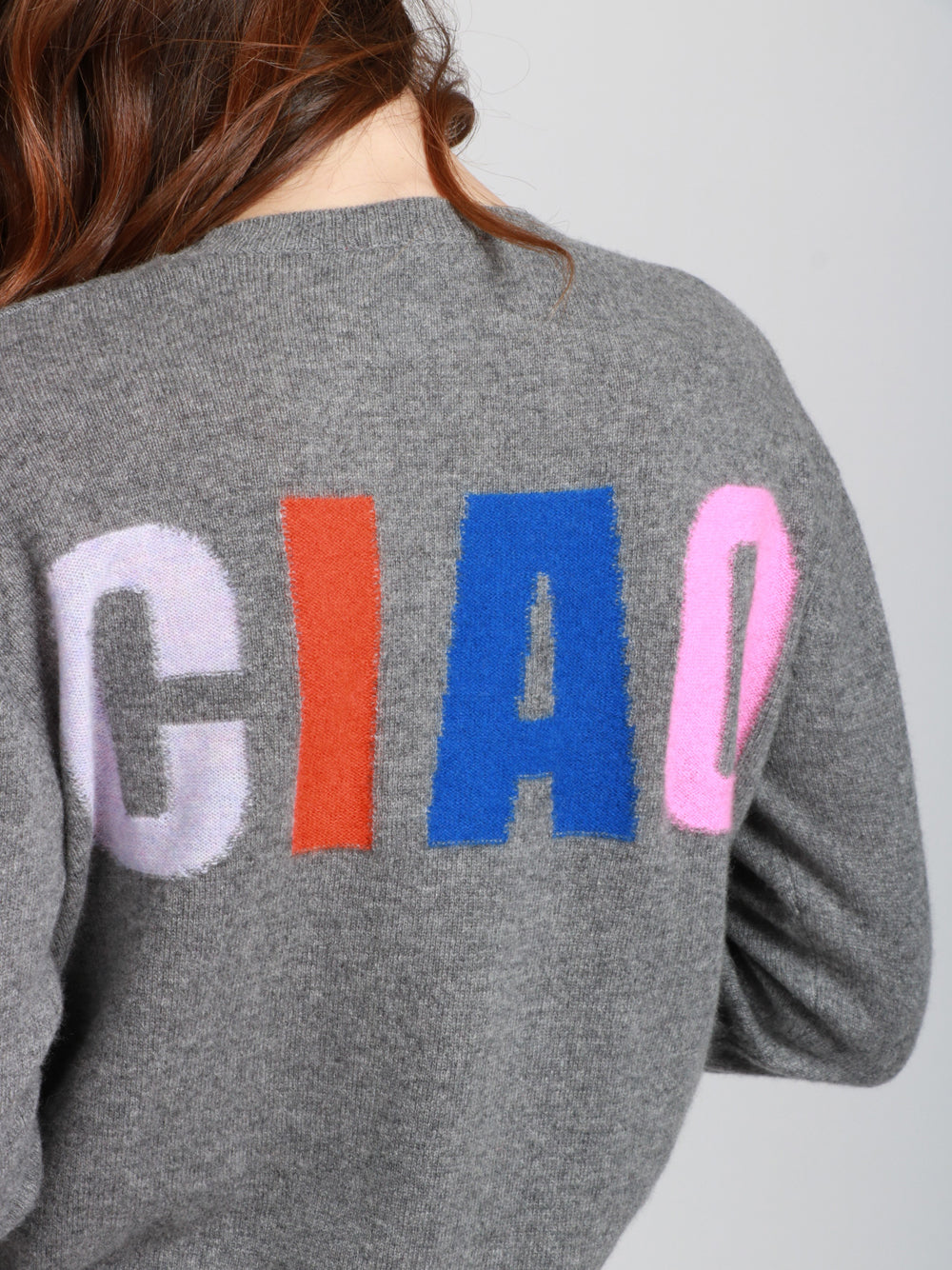ABSOLUT CASHMERE Maglia Mirella Girocollo in Cashmere Grigia con Scritta Ciao Grigio