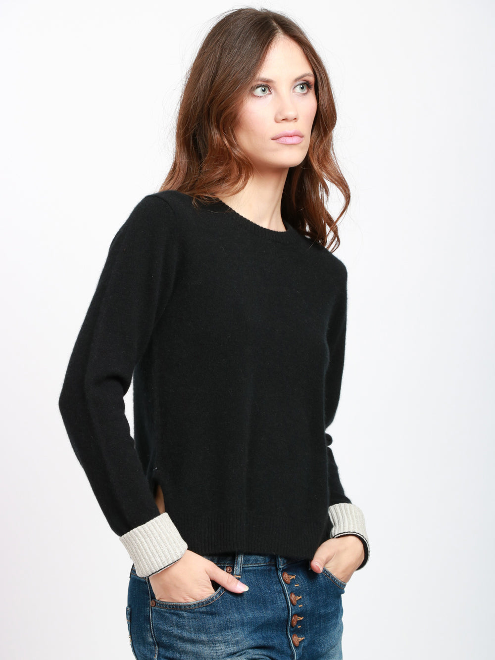 ABSOLUT CASHMERE Maglia Nadia Girocollo in Cashmere Nera e Panna con Lurex Nero/oro