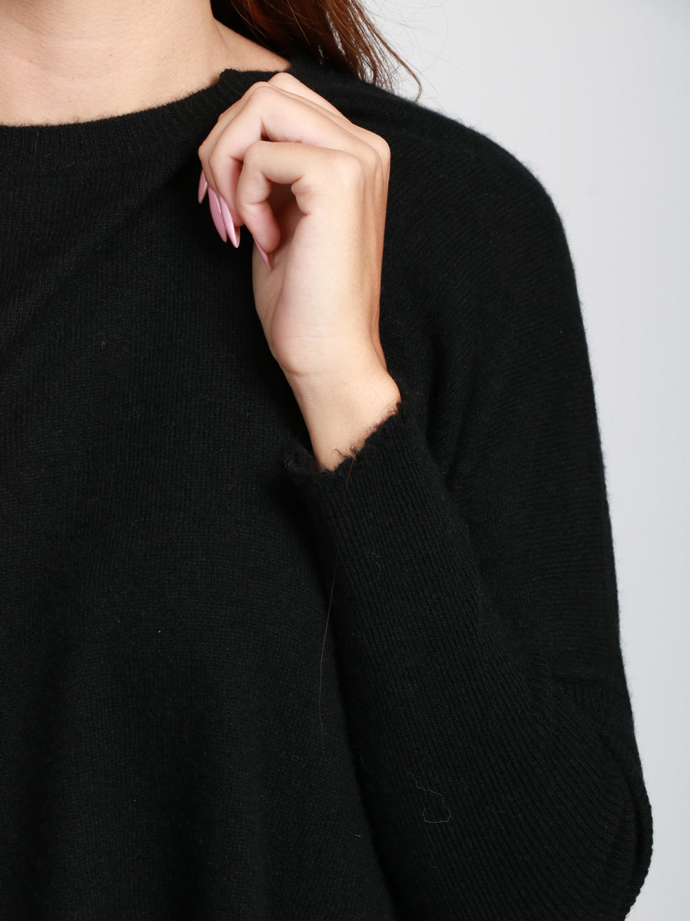 ABSOLUT CASHMERE Maglia Ofelia Girocollo in Cashmere Nera con Rotture Nero