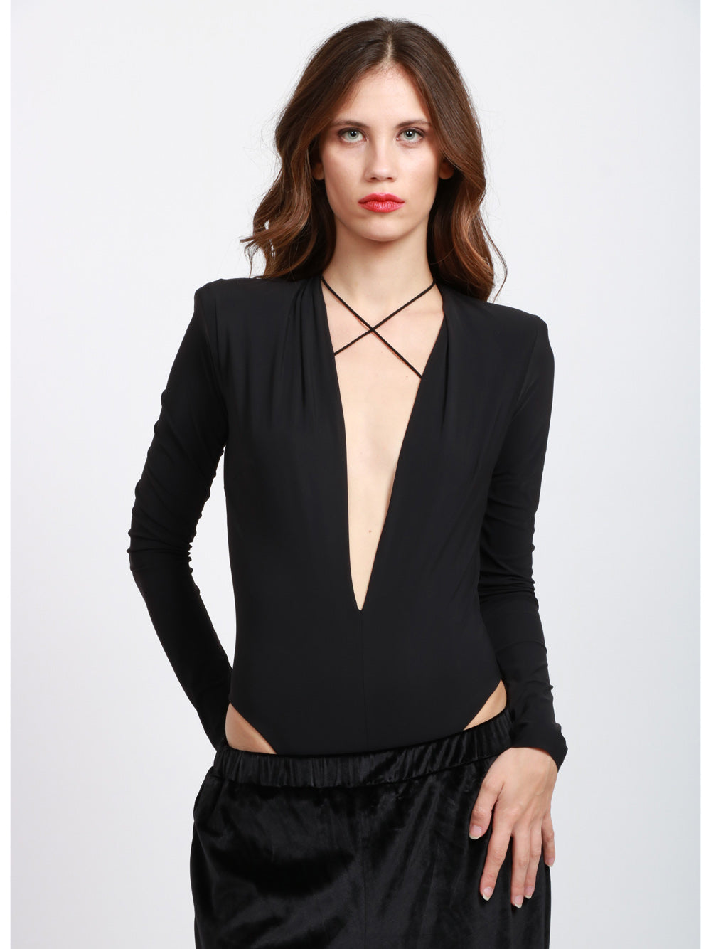 AMAZUIN Body Martin Nero con Scollo Profondo Nero