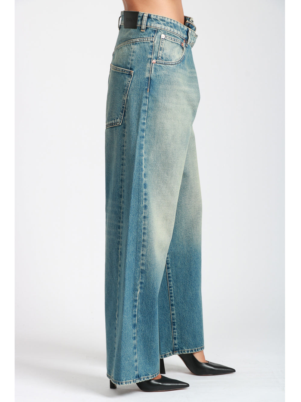 ERIKA CAVALLINI Jeans Abramo con Chiusura Asimmetrica in Denim chiaro Denim