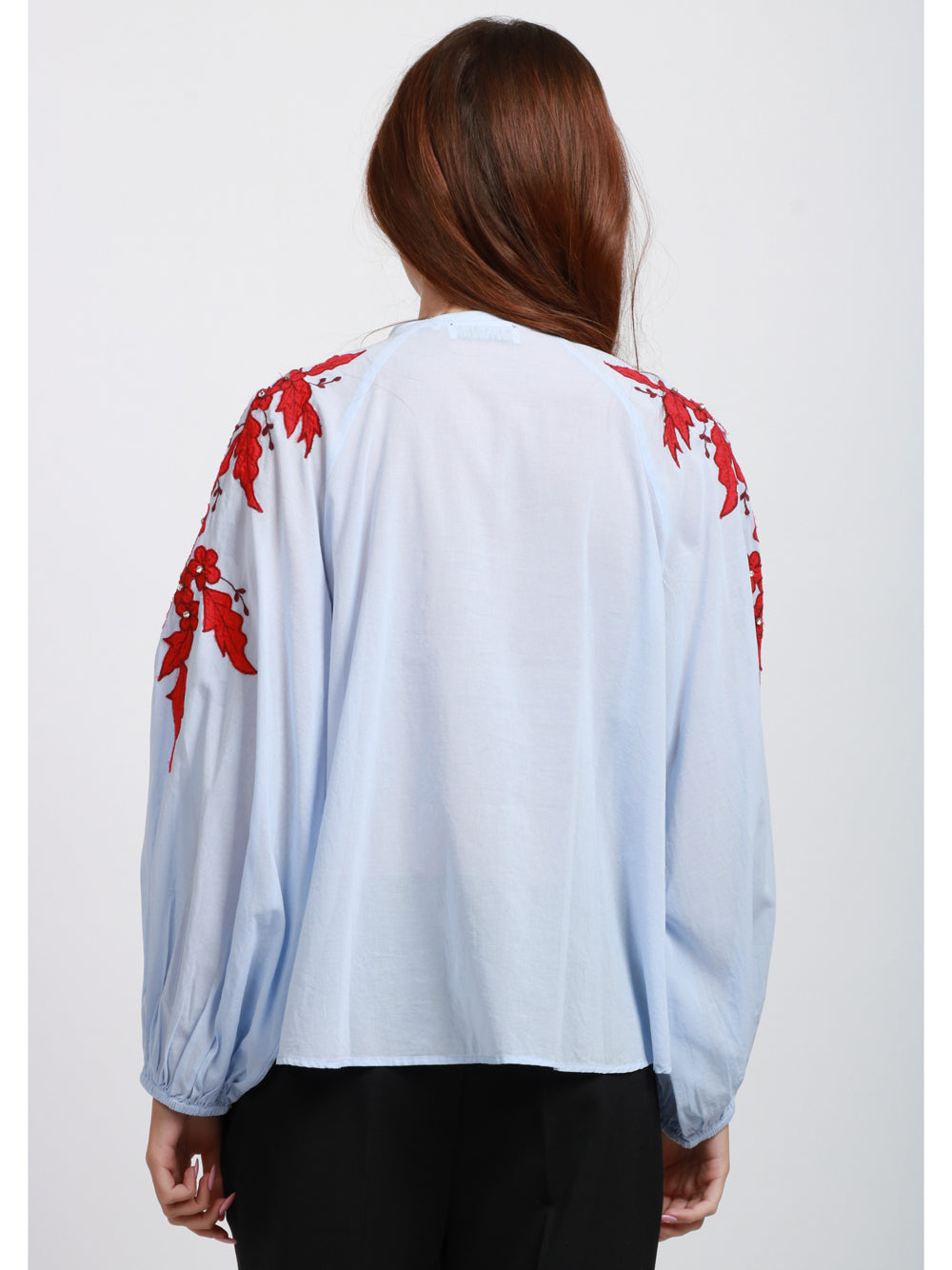 ESSENTIEL ANTWERP Blusa Ishimbay in Cotone Celeste con Ricamo Fiori Rosso Celeste Rosso