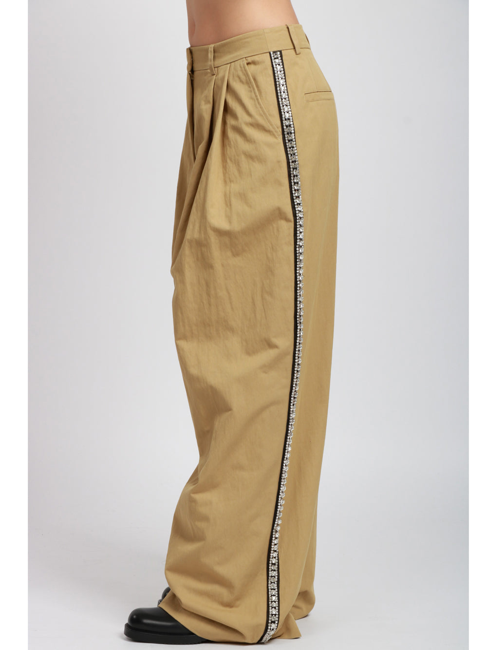 ESSENTIEL ANTWERP Pantaloni Iso Palazzo in Cotone Kaki con Strass e Pinces Kaki