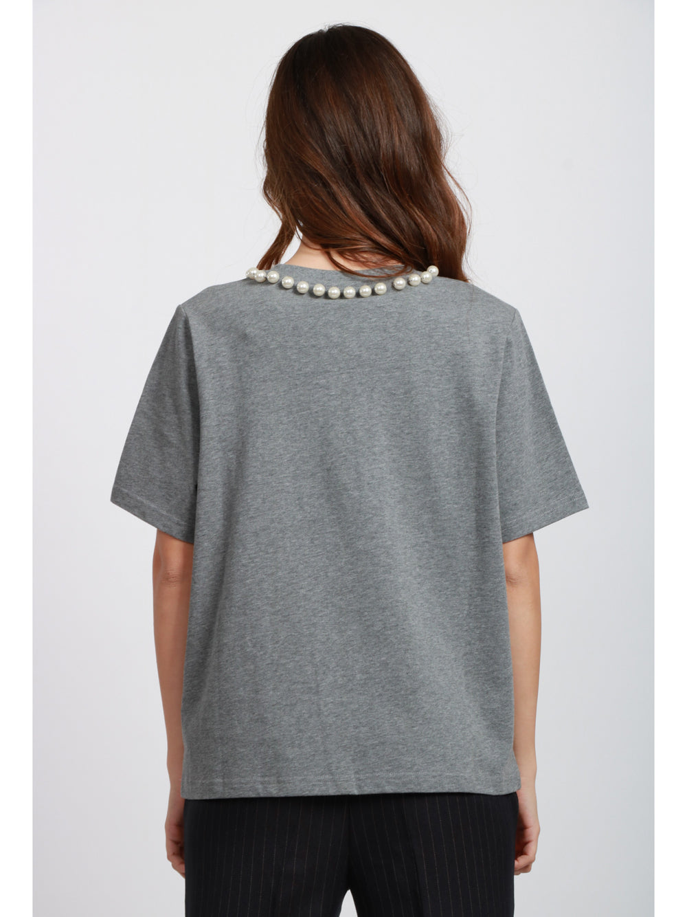 ESSENTIEL ANTWERP T-Shirt Isos Girocollo in Cotone Grigia e Bianca con Perle Grigio/bianco