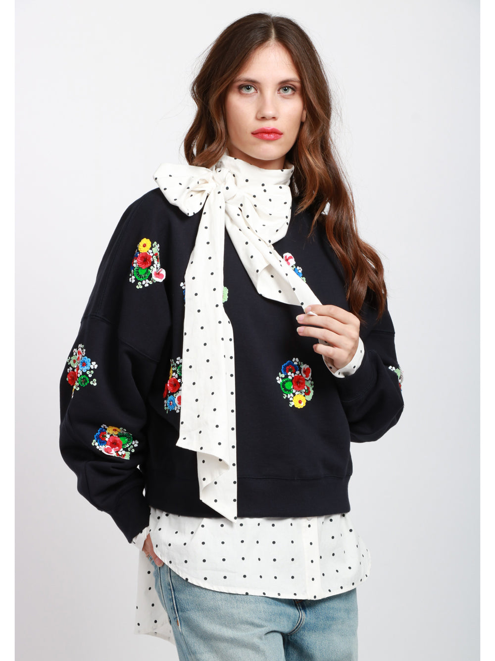 ESSENTIEL ANTWERP Felpa Itro Girocollo in Cotone Blu con Fiori Paillettes Blu+color