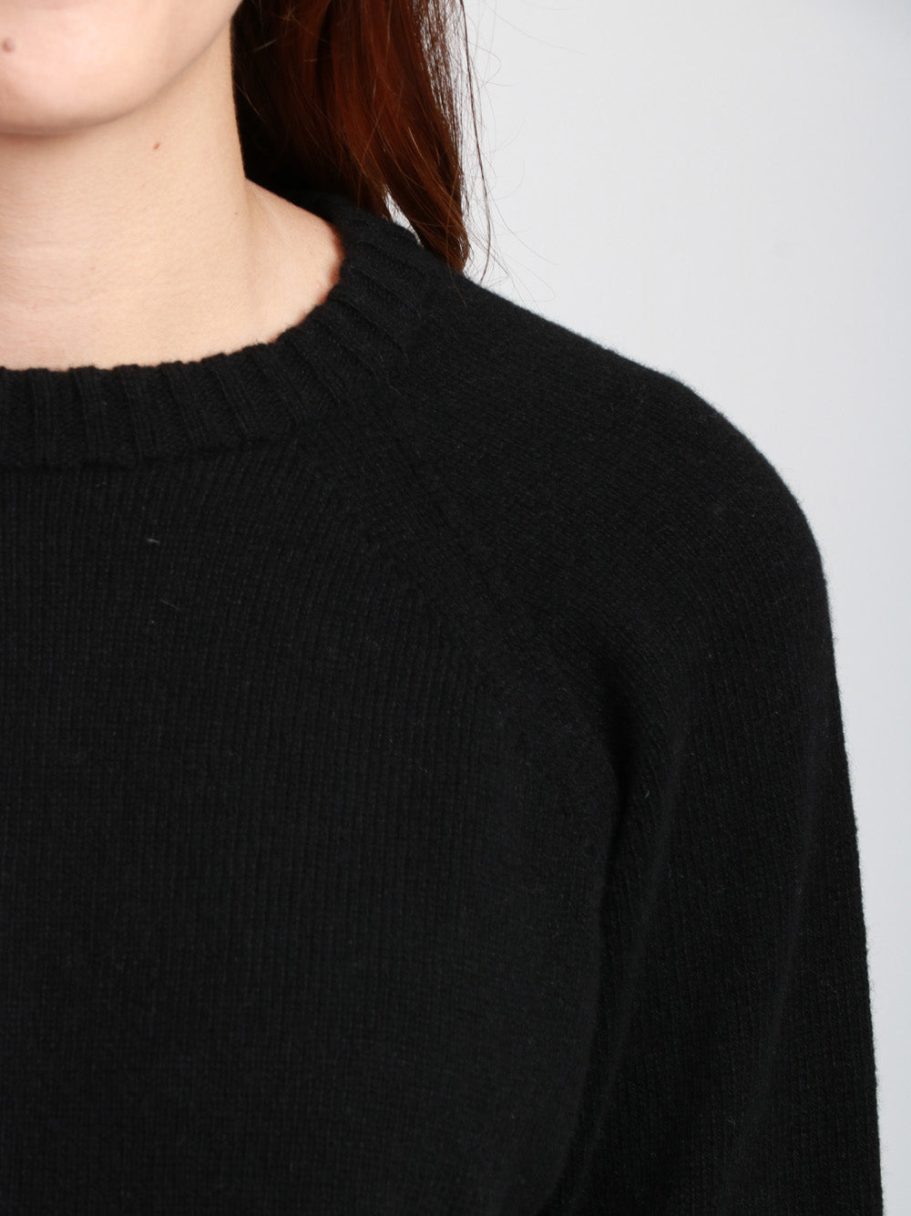 FLOOR Maglia Girocollo in Misto Cashmere e Lana Nera Nero