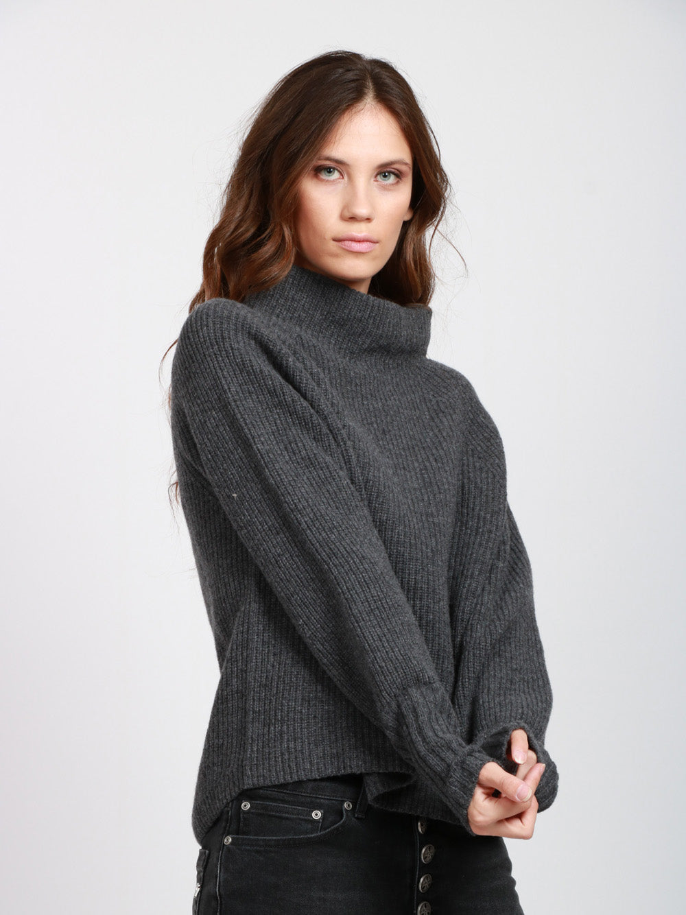 FLOOR Maglia a Costine in Lana Merino Grigia con Collo a Cratere Grigio