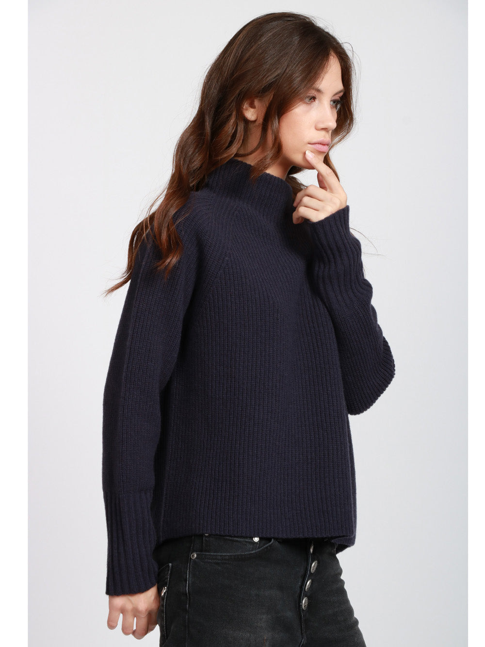 FLOOR Maglia a Costine in Lana Merino Blu con Collo a Cratere Blu