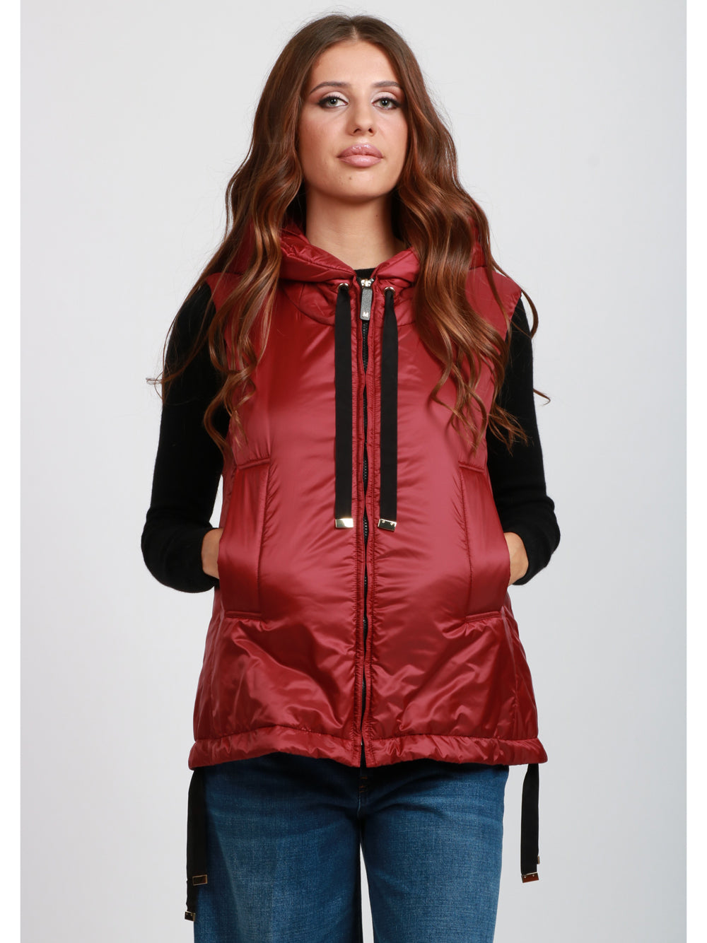 MAX MARA THE CUBE Gilet Imbottito Greengo in Tessuto Antigoccia Rosso con Cappuccio Bordeaux