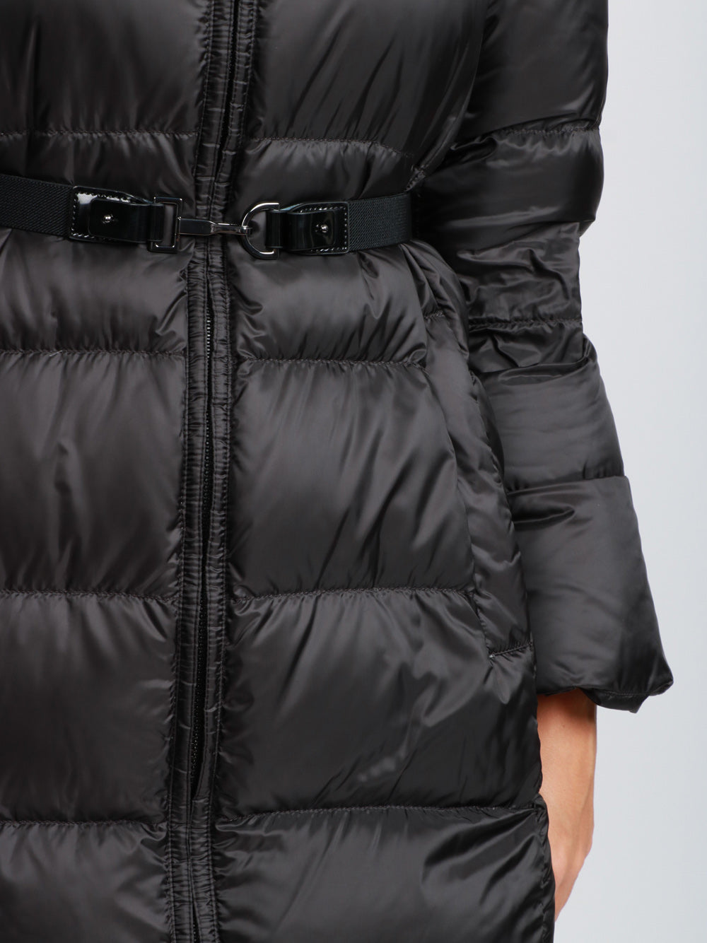 MAX MARA THE CUBE Piumino Seipar in Tessuto Antigoccia Nero con Cappuccio Nero