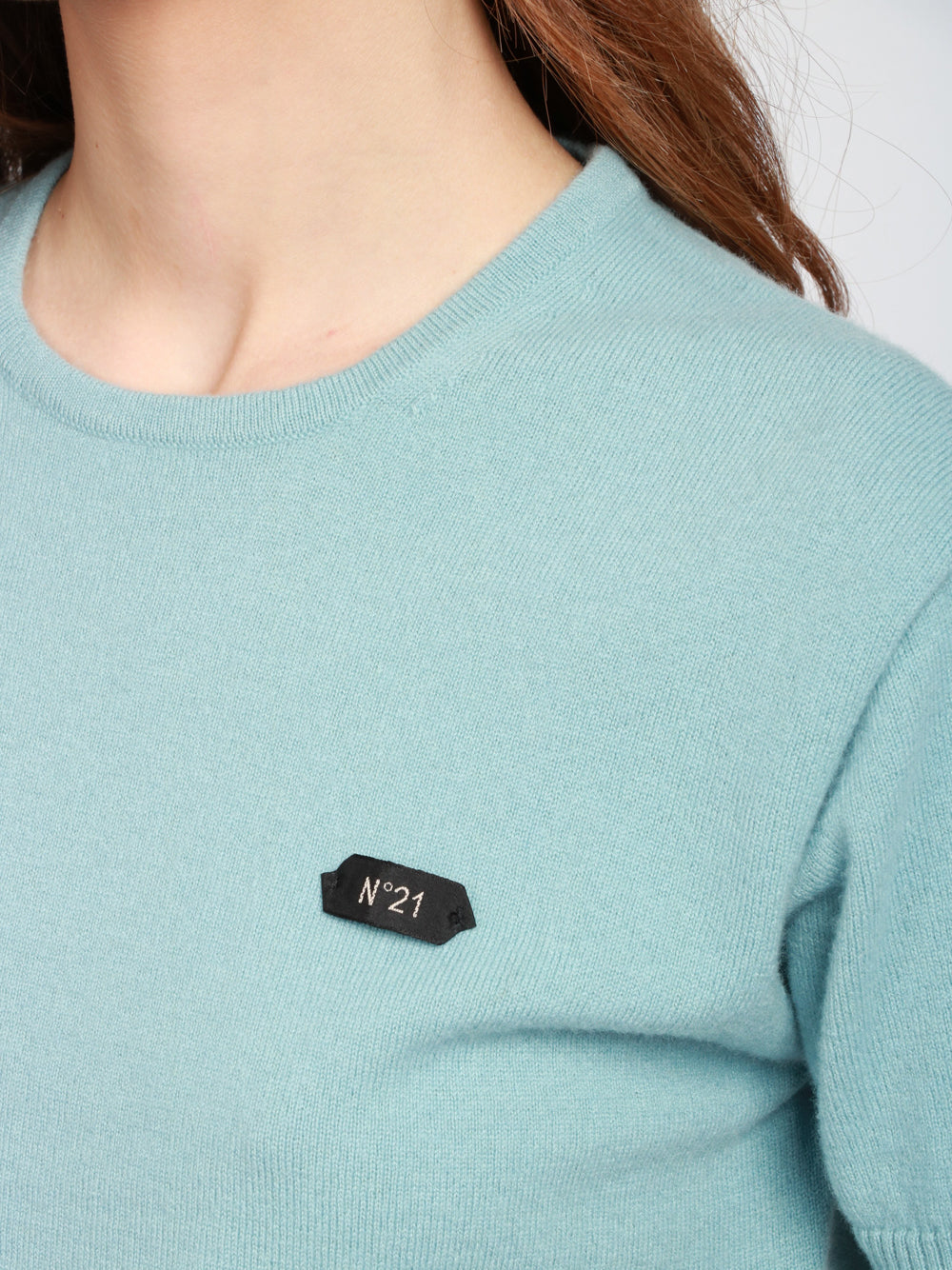 N°21 Maglia in Lana Celeste Crop Girocollo Polvere