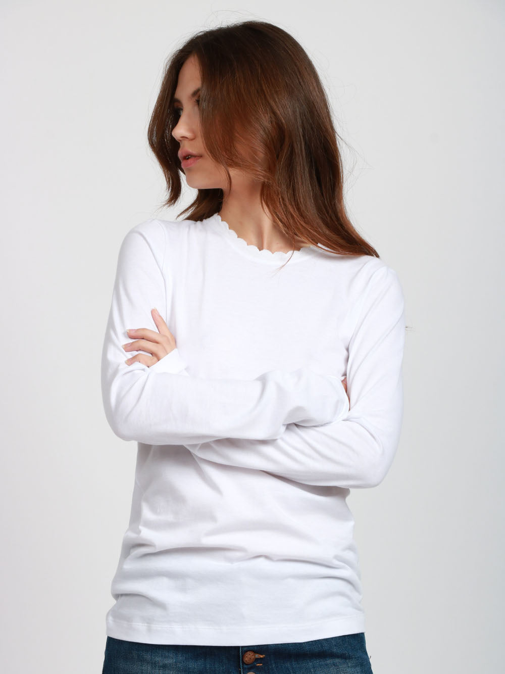 N°21 T-shirt in Cotone Bianca con Ricamo sullo Scollo Bianco
