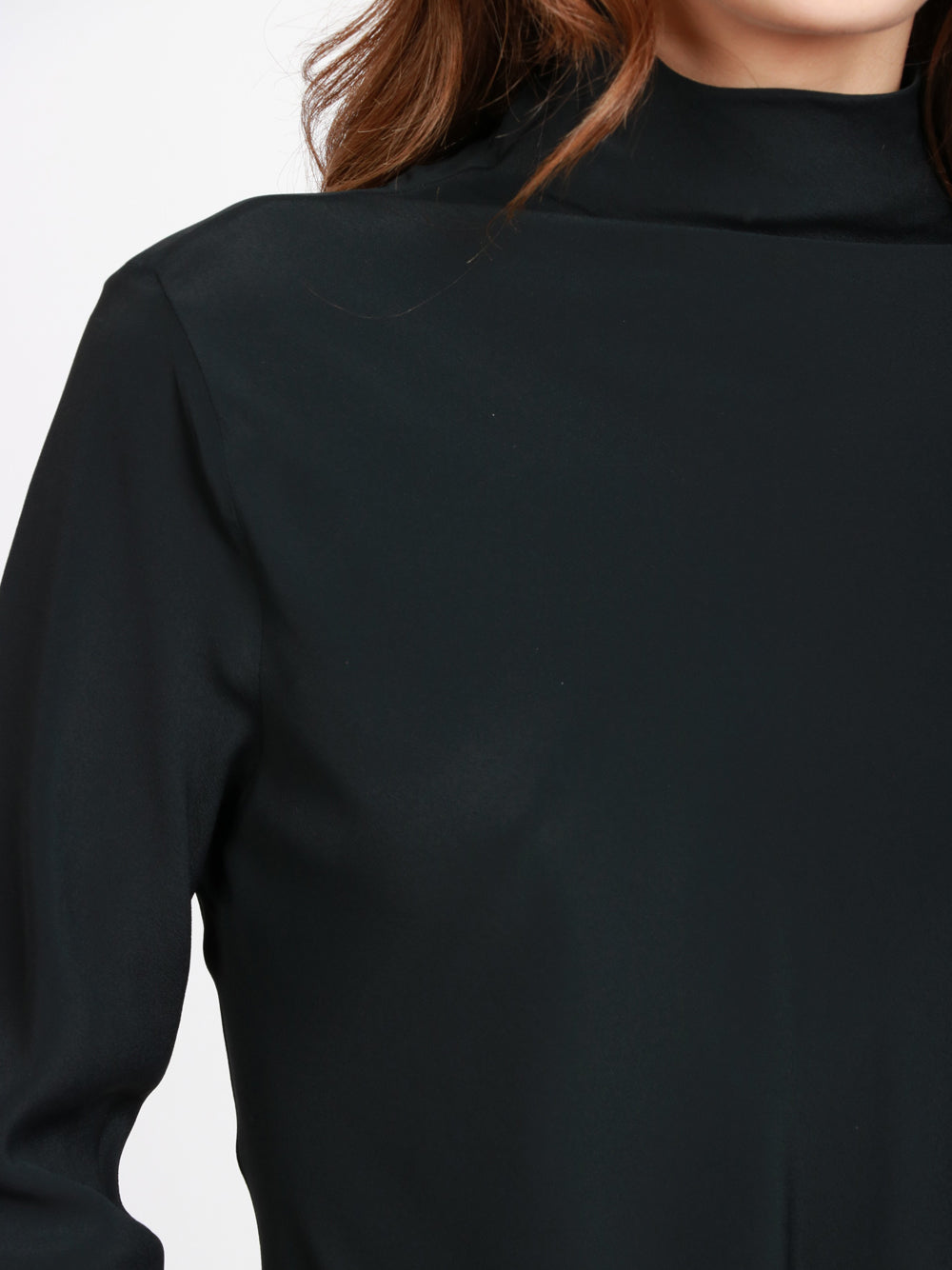 SEMICOUTURE Blusa Nita in Crepe Nera con Collo Alto Nero
