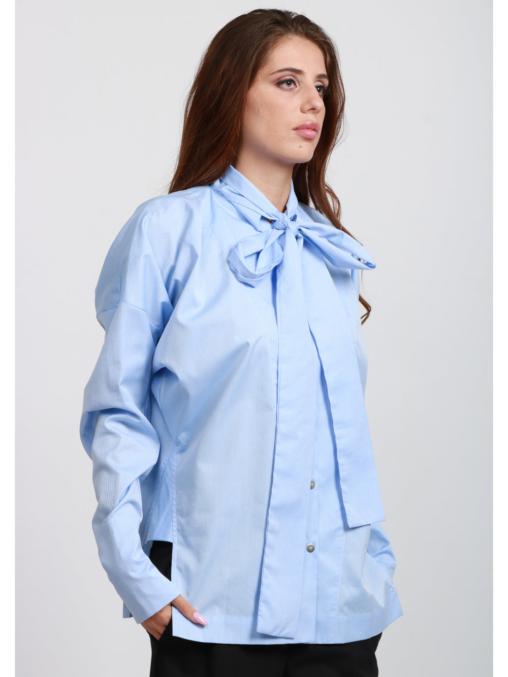 THE LATEST Camicia Cecilia in Cotone a Righe Celeste e Bianca con Fiocco Azzurro