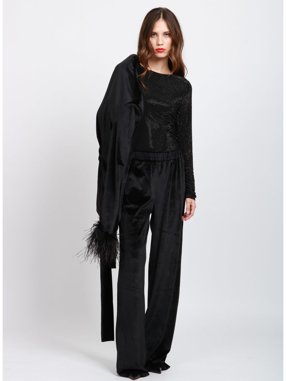 TWENTY FOURHAITCH Tailleur Ela in Velluto Nero con Piume Nero