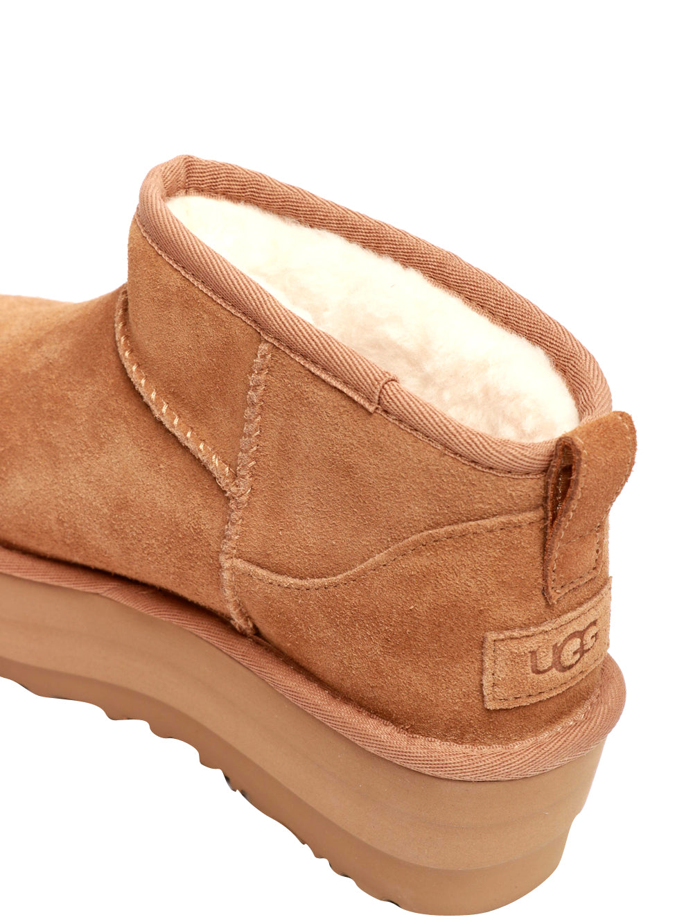 UGG Stivali Classic Ultra Mini Platform in Suede Nocciola Nocciola