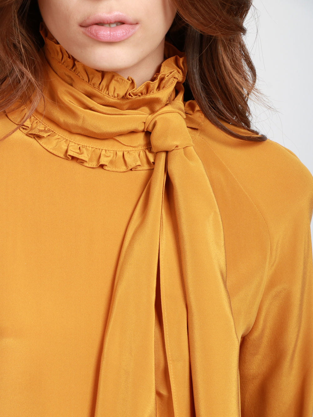 WEEKEND MAX MARA Blusa Guido in Seta Senape con Rouches su Collo Senape