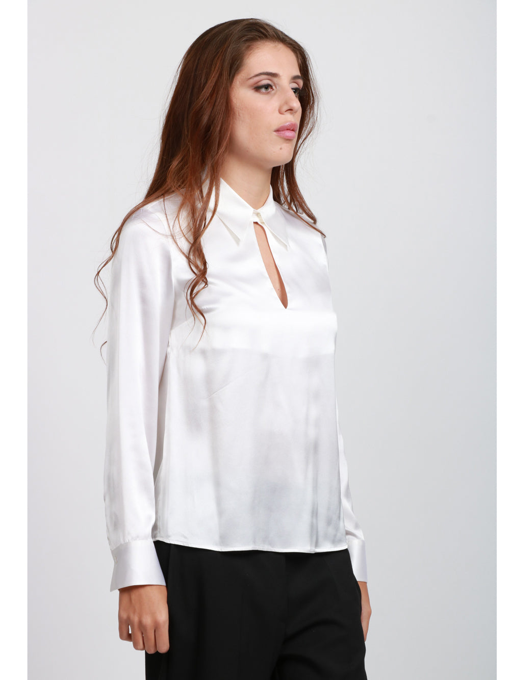 XACUS Blusa in Seta Bianca con Scollo a Goccia Bianco