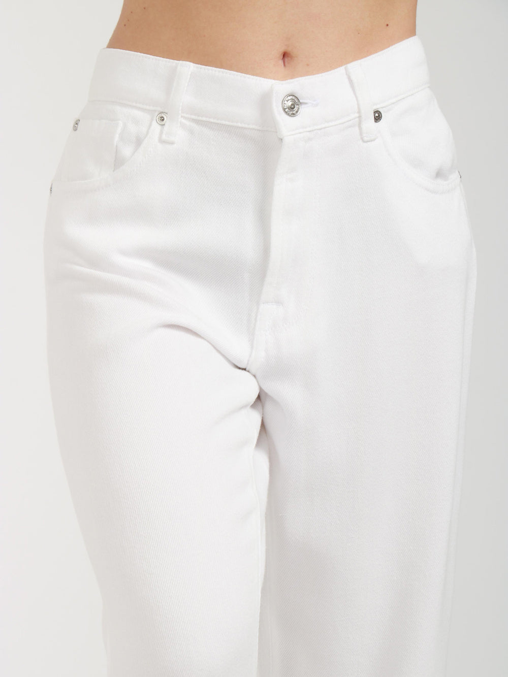 Tess Jeans in White Denim with Straight Leg