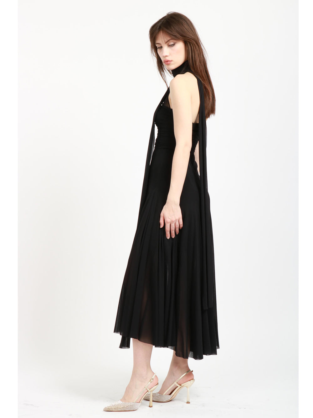 Vestito in Tulle Nero con Drappeggi