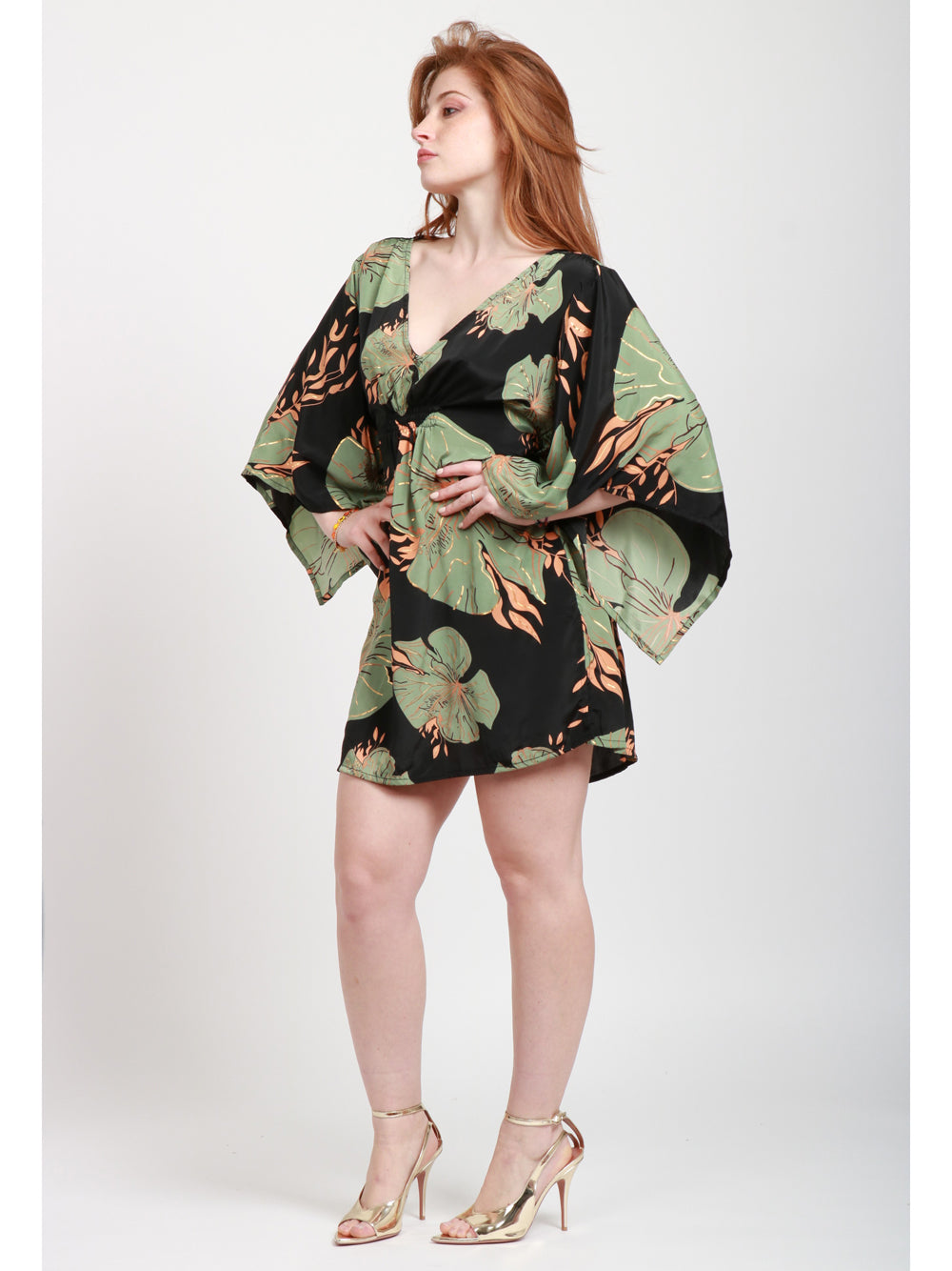 CHACHA Vestito Corto in Seta con Fantasia Floreale Nero e Verde Nero Verde