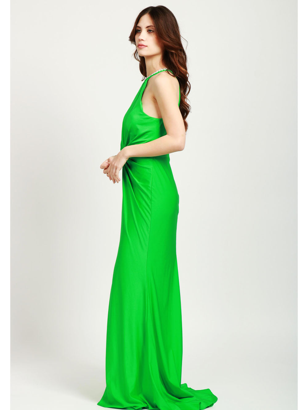 COUTURE IS FOREVER Vestito Shakira Lungo in Satin Verde con Collana Cristalli Verde Smeraldo
