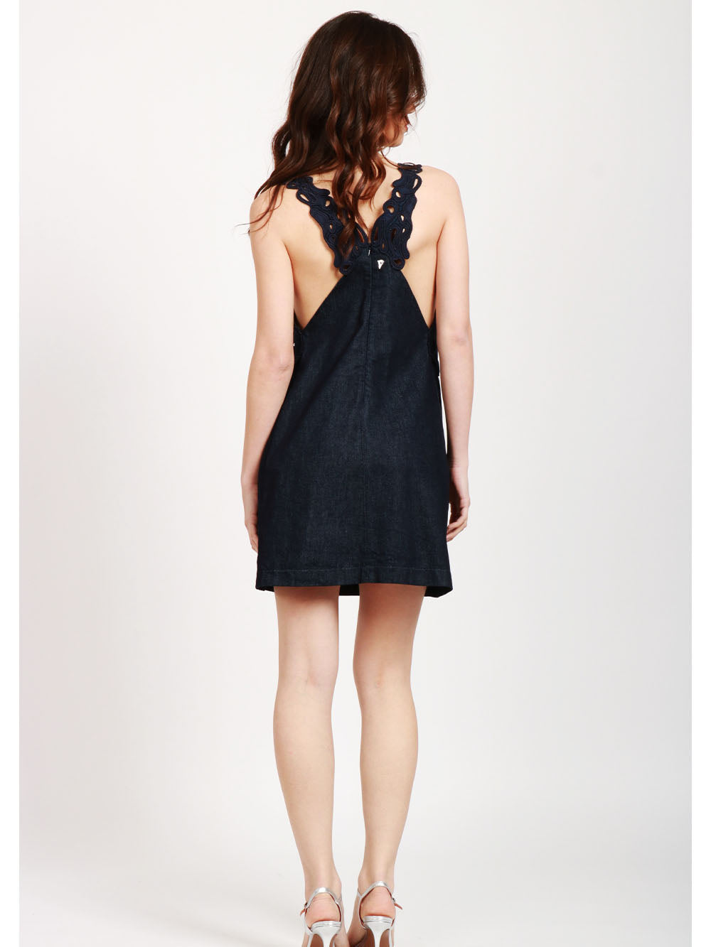 Vestito Tubino Corto in Denim Blu con Ricamo in Macramé