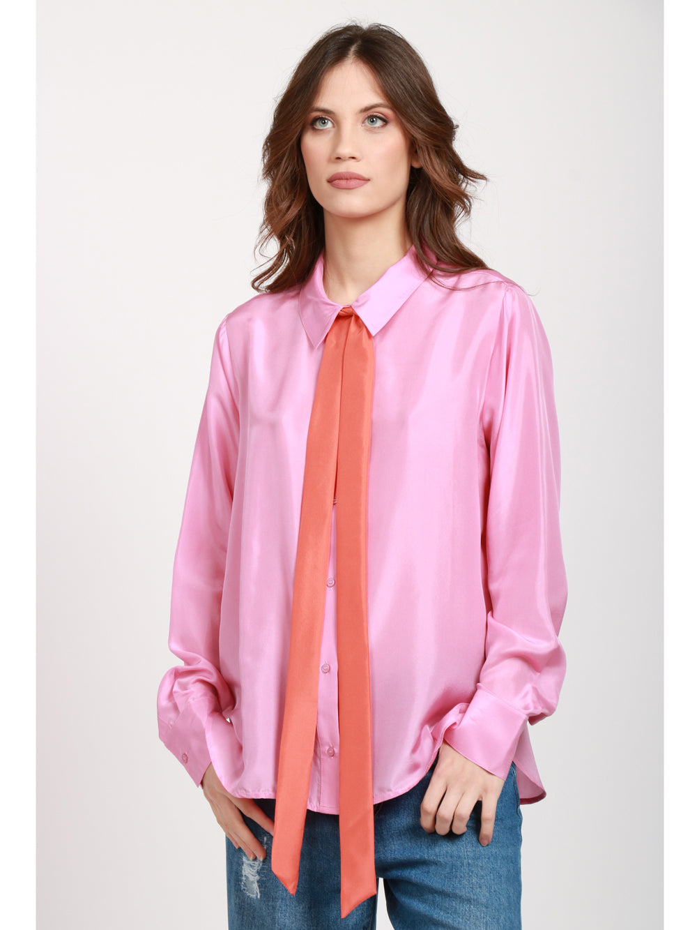 ESSENTIEL ANTWERP CAMICIA ROSA IN SETA CON FUSCIACCA AL COLLO ARANCIONE Rosa
