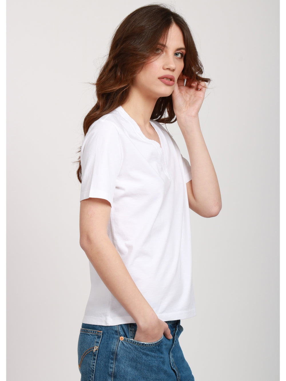 GRIFONI T-SHIRT IN COTONE BIANCA CON SCOLLO A V Bianco