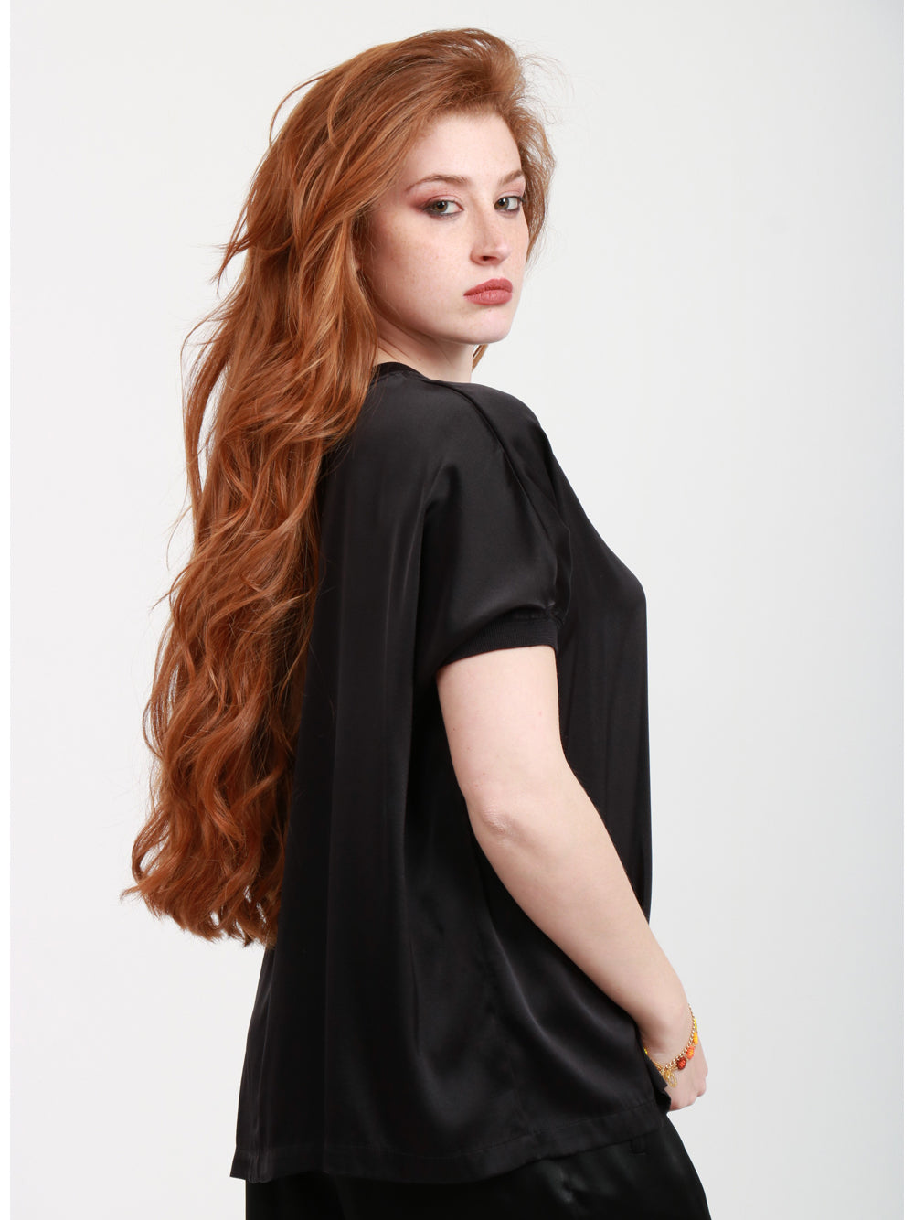 JUCCA T-shirt in Seta Nera Girocollo Nero