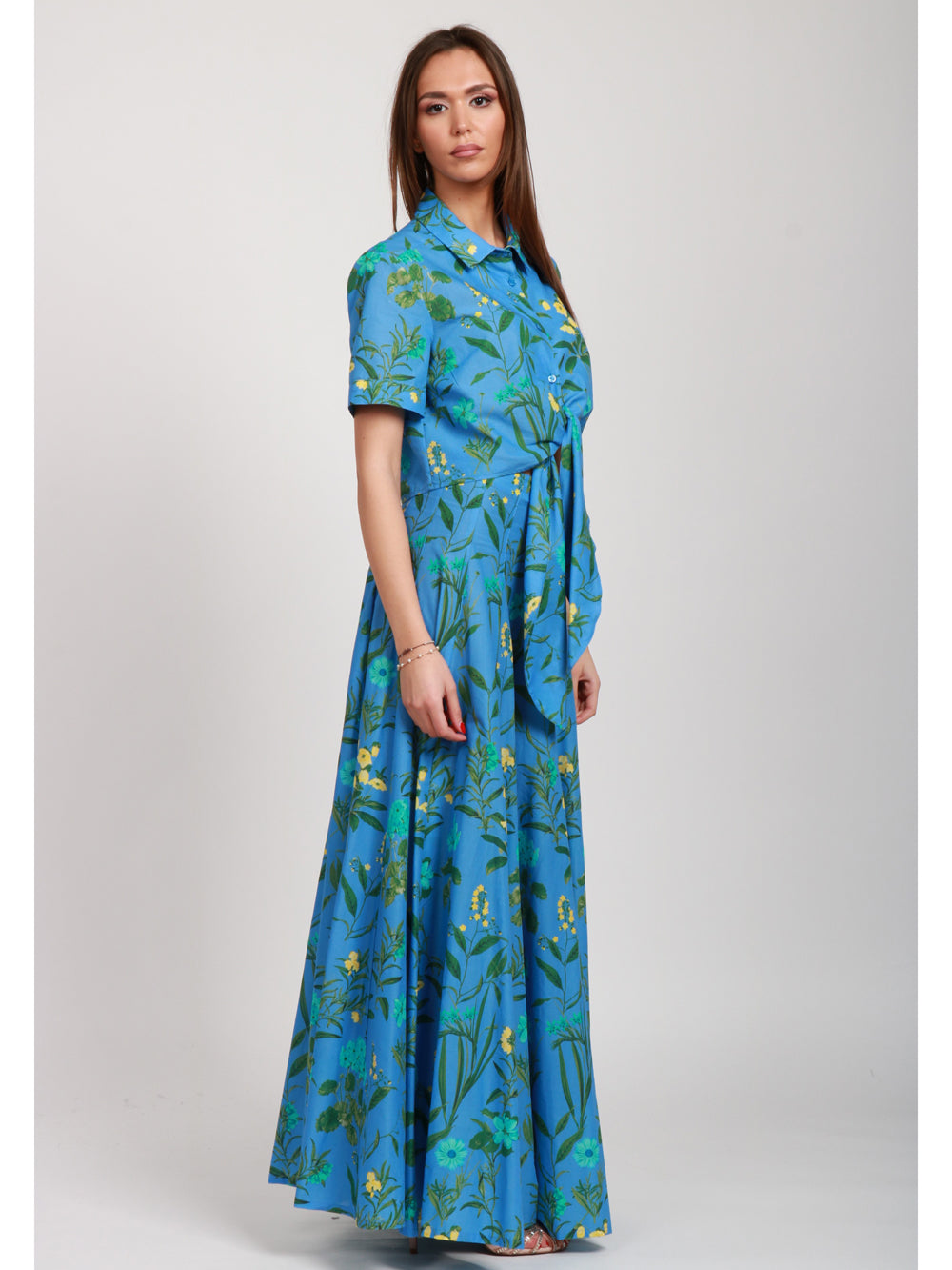 LAVI CAMICIA FRESIA CROP IN COTONE AZZURRA CON FANTASIA FLOREALE Azzurro