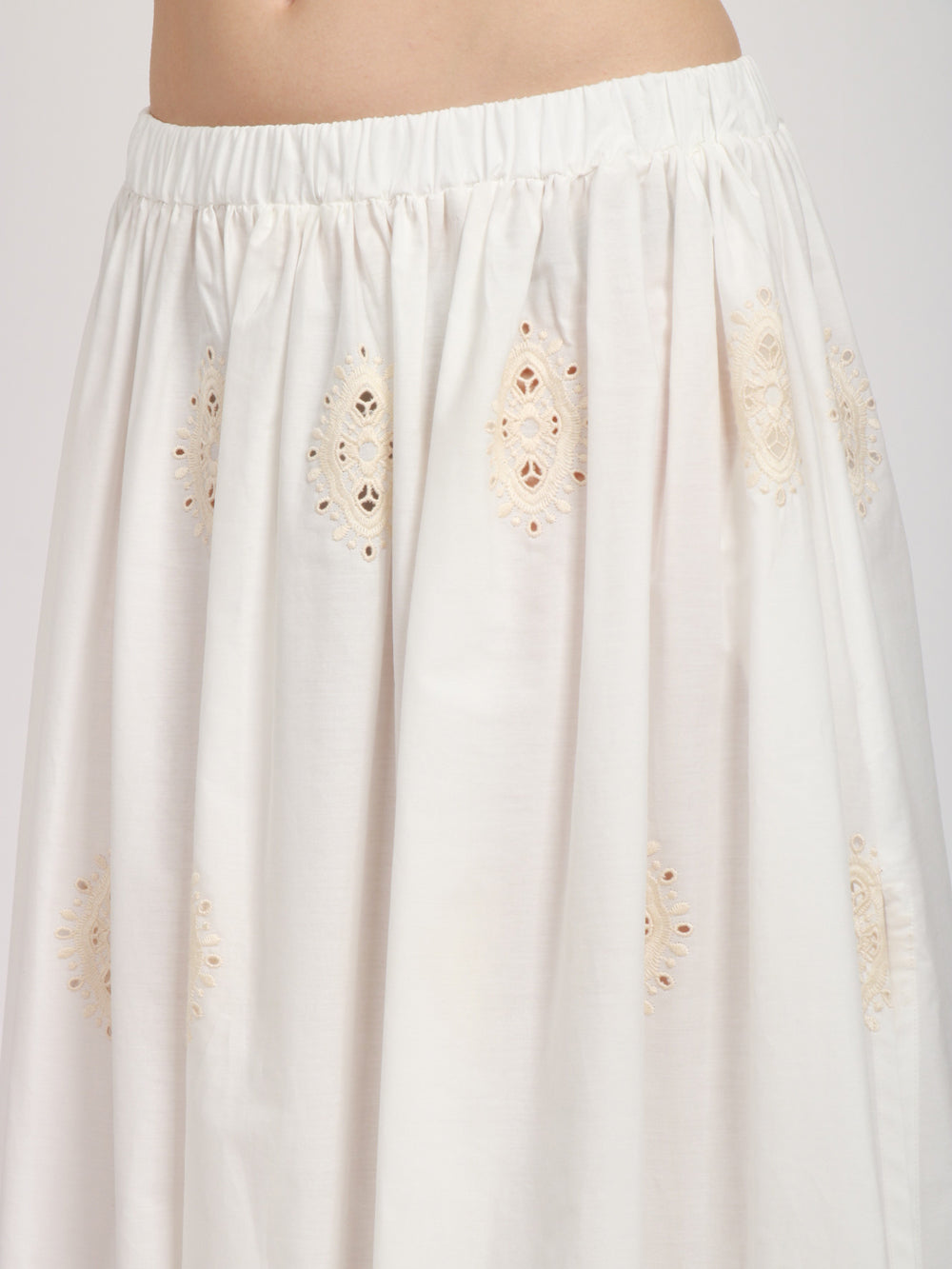 LAVI GONNA LUCREZIA IN COTONE PANNA CON DETTAGLI MACRAME´ Panna