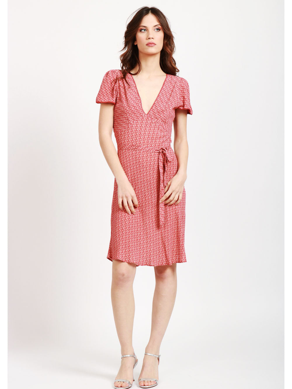 MERCI Vestito Corto a Fantasia Cipria e Rosso con Scollo a V Cipria/rosso