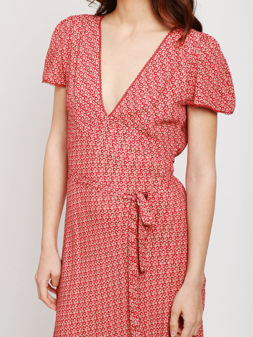 MERCI Vestito Corto a Fantasia Cipria e Rosso con Scollo a V Cipria/rosso