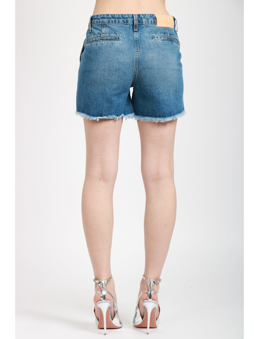 MERCI Shorts in Denim Blu con Fondo Sfrangiato Denim