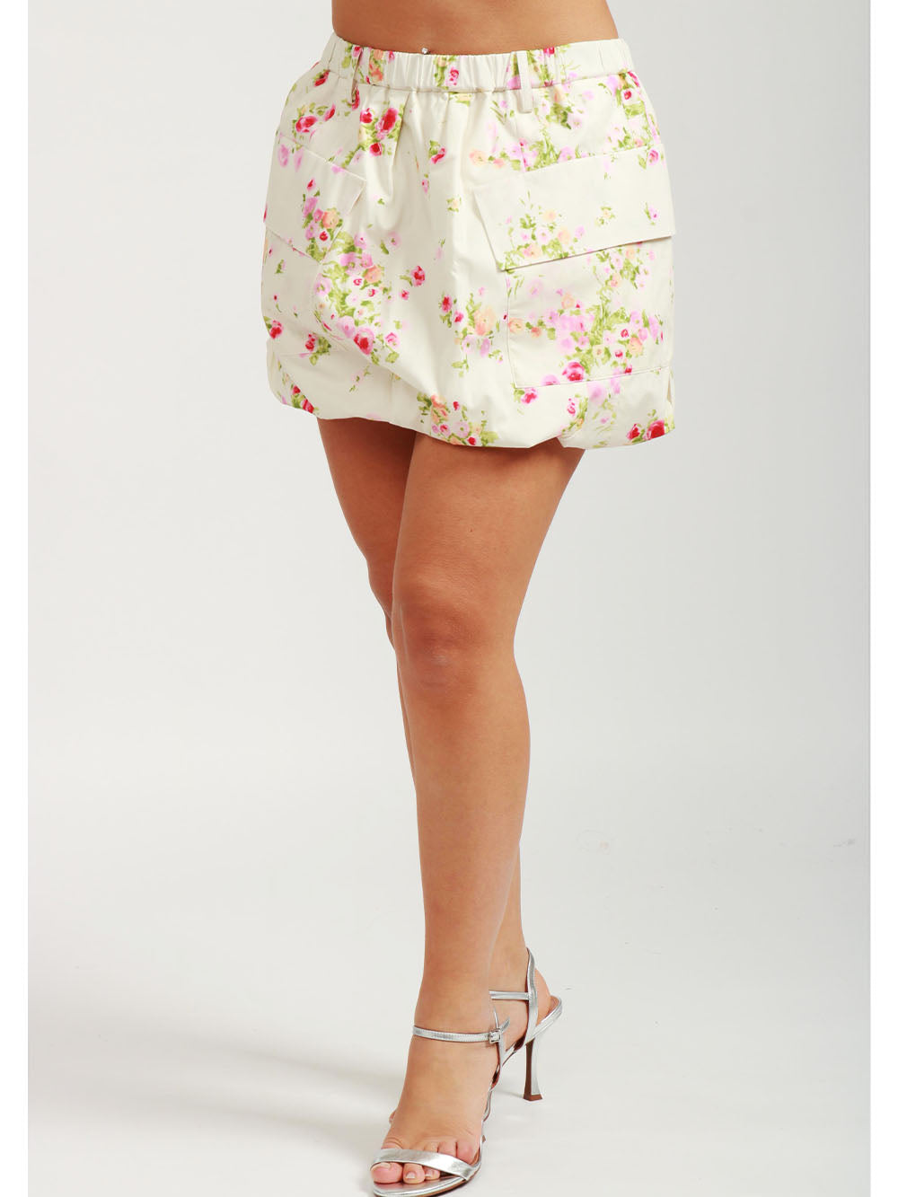 N°21 Minigonna a Palloncino in Taffeta Bianca con Fiori Bianco Rosa