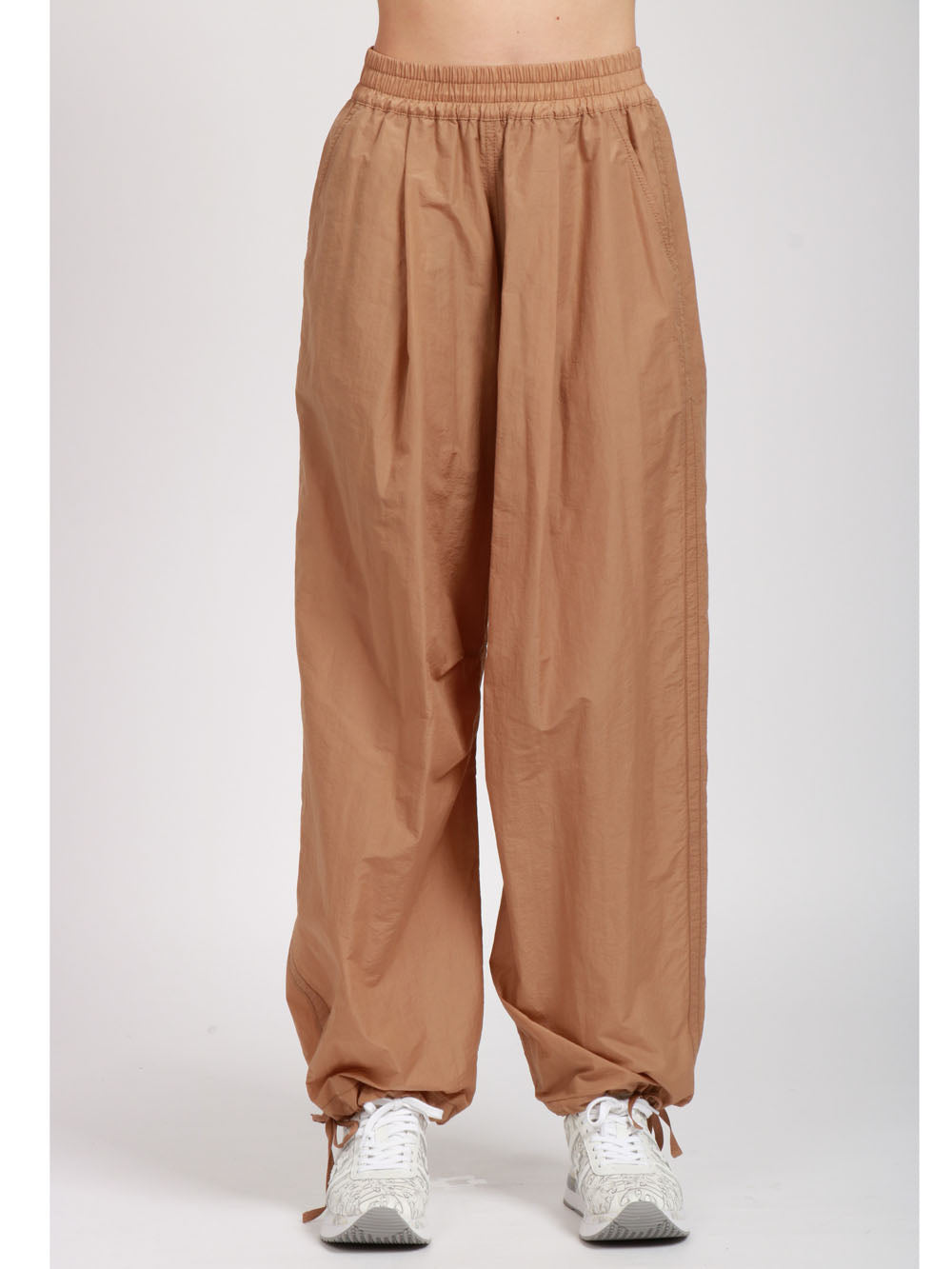PHILOSOPHY DI LORENZO SERAFINI PANTALONI IN NYLON CAMEL Camel