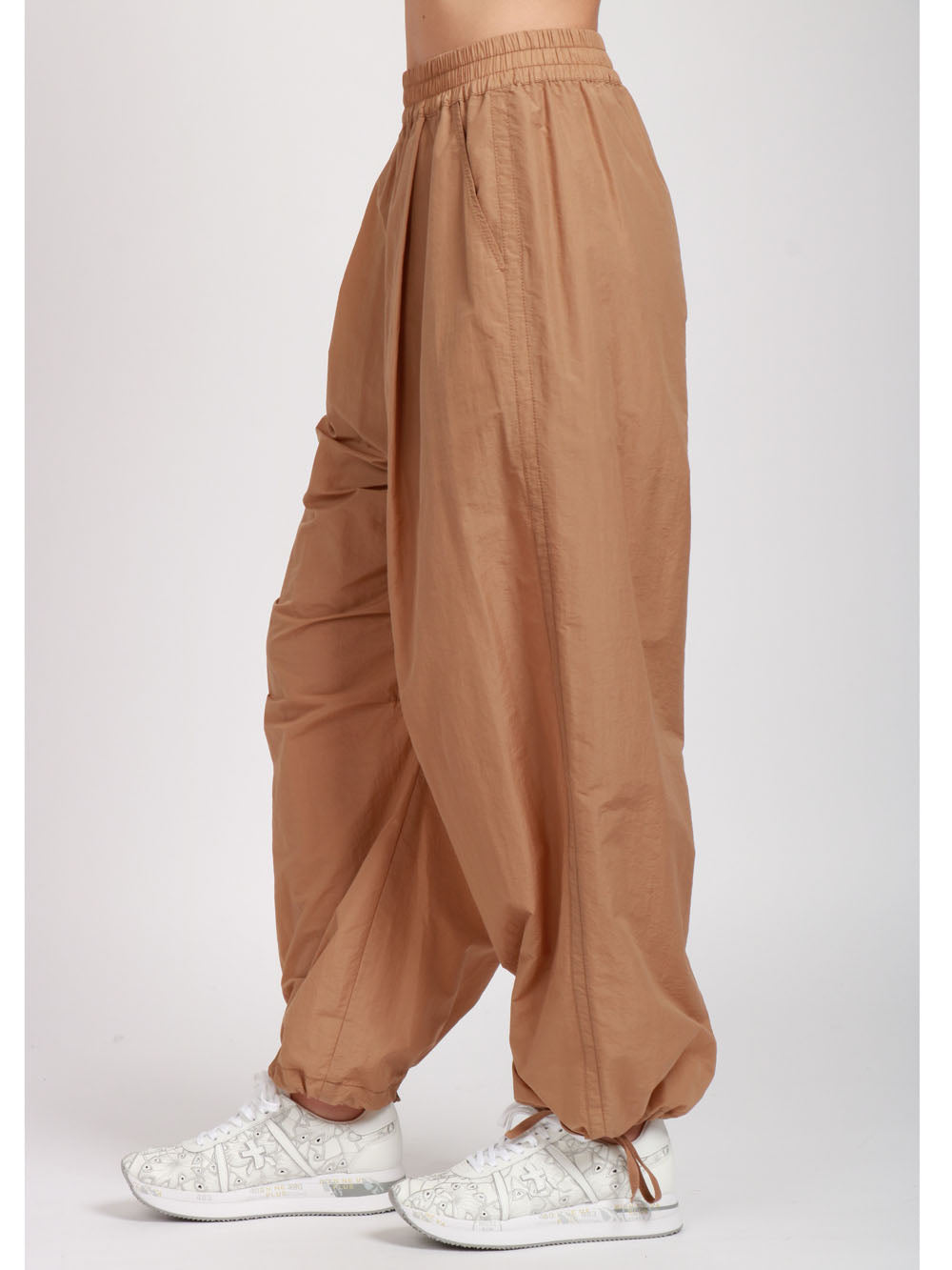 PHILOSOPHY DI LORENZO SERAFINI PANTALONI IN NYLON CAMEL Camel