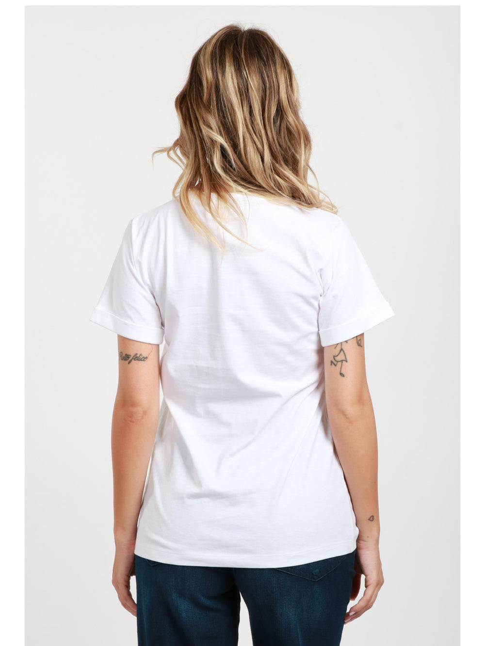 N°21 T-Shirt Girocollo in Cotone Bianca con Etichetta con Logo Bianco ottico