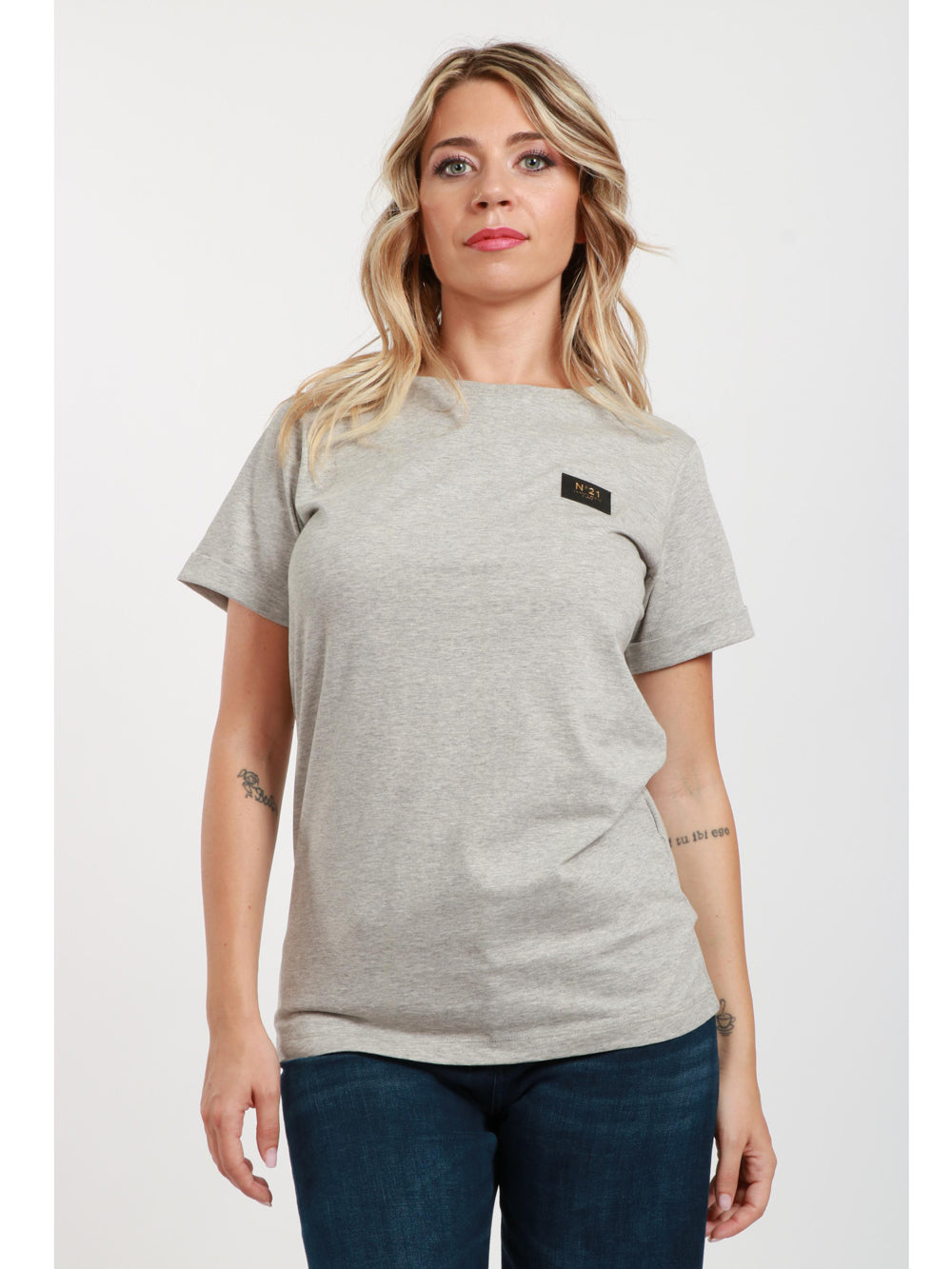 N°21 T-Shirt Girocollo in Cotone Grigia con Etichetta con Logo Grigio chiaro
